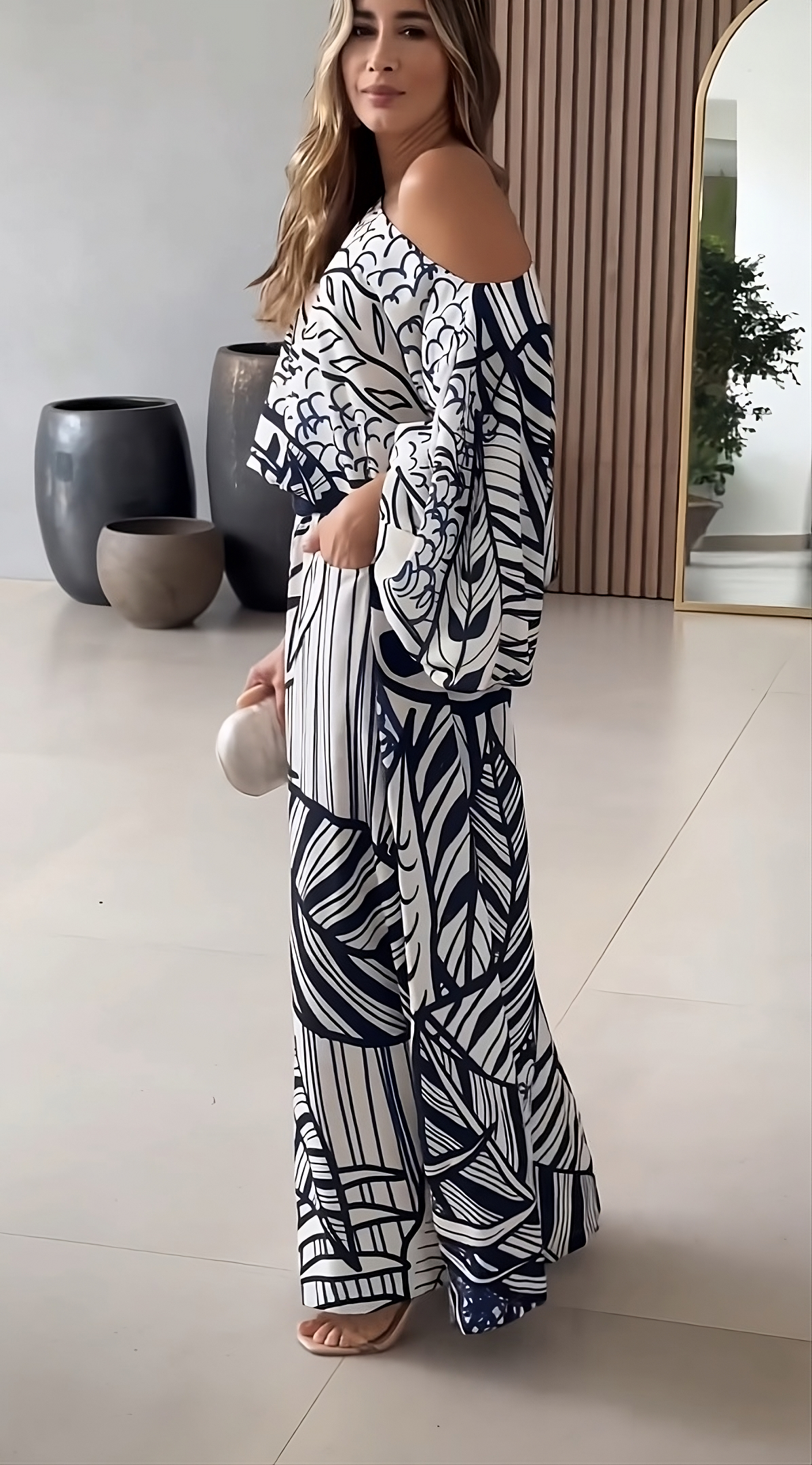 Monochrome Muse Coord Set